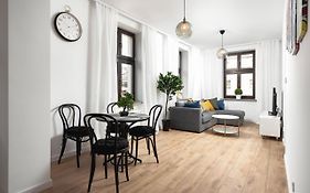 Lumina 2-room apartment near Fabryczna